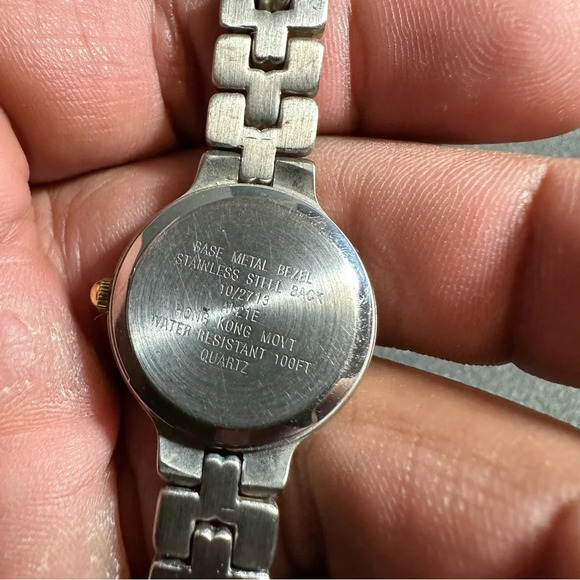 Anne Klein II Vintage Silver Gold Tone Ladies Quartz Watch Round Dial Working - Picture 10 of 10